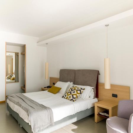 Esperia Palace Hotel & Resort Spa ซัฟเฟรานา เอตเนอา ภายนอก รูปภาพ