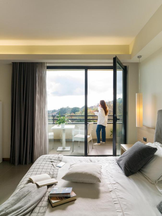 Esperia Palace Hotel & Resort Spa ซัฟเฟรานา เอตเนอา ภายนอก รูปภาพ