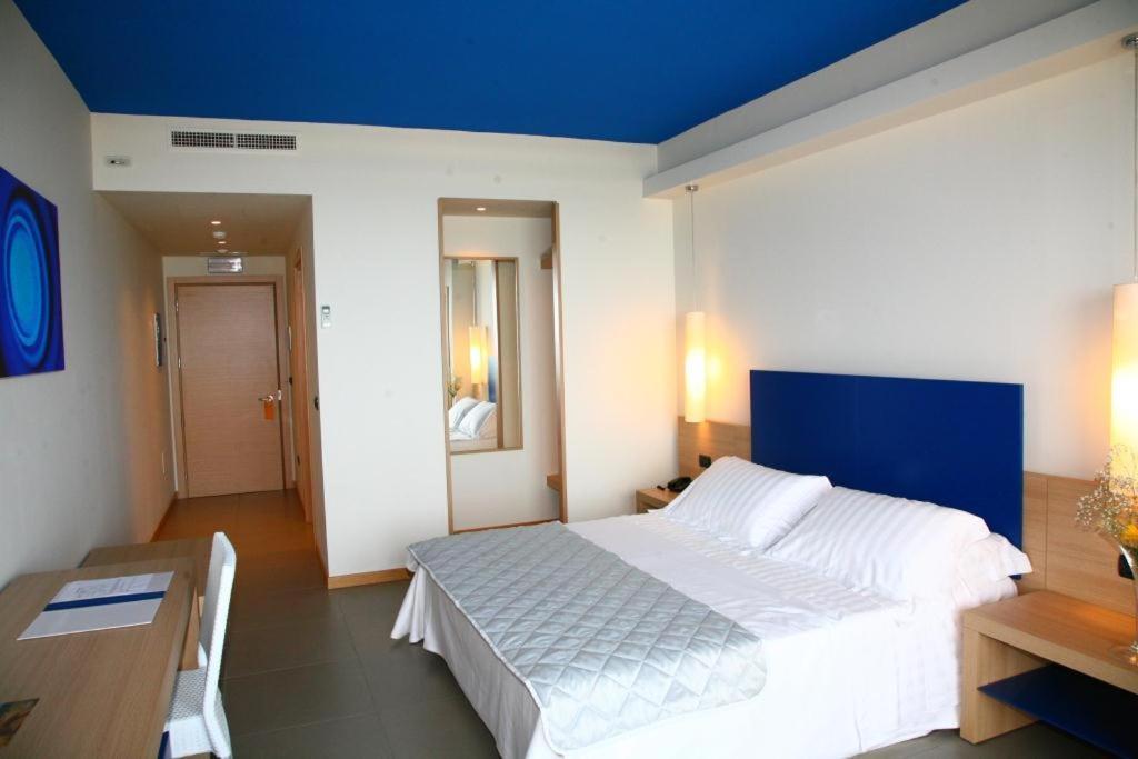 Esperia Palace Hotel & Resort Spa ซัฟเฟรานา เอตเนอา ภายนอก รูปภาพ