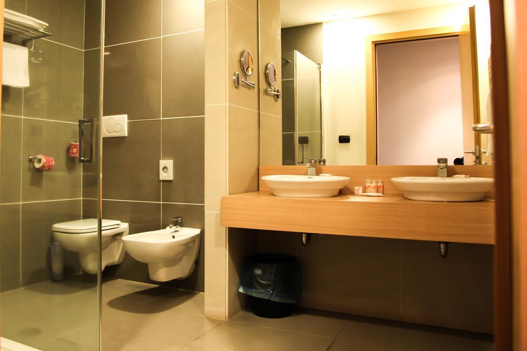 Esperia Palace Hotel & Resort Spa ซัฟเฟรานา เอตเนอา ภายนอก รูปภาพ