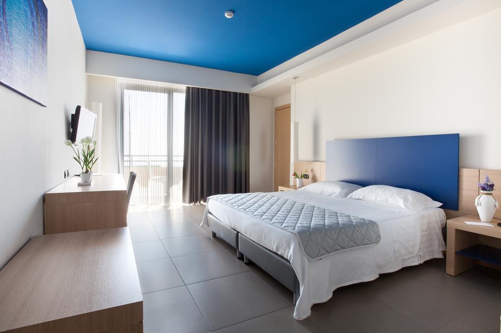 Esperia Palace Hotel & Resort Spa ซัฟเฟรานา เอตเนอา ภายนอก รูปภาพ